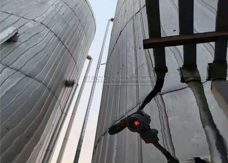 泰信克儀表--8米磁翻板液位計(jì)客戶安裝應(yīng)用現(xiàn)場(chǎng)